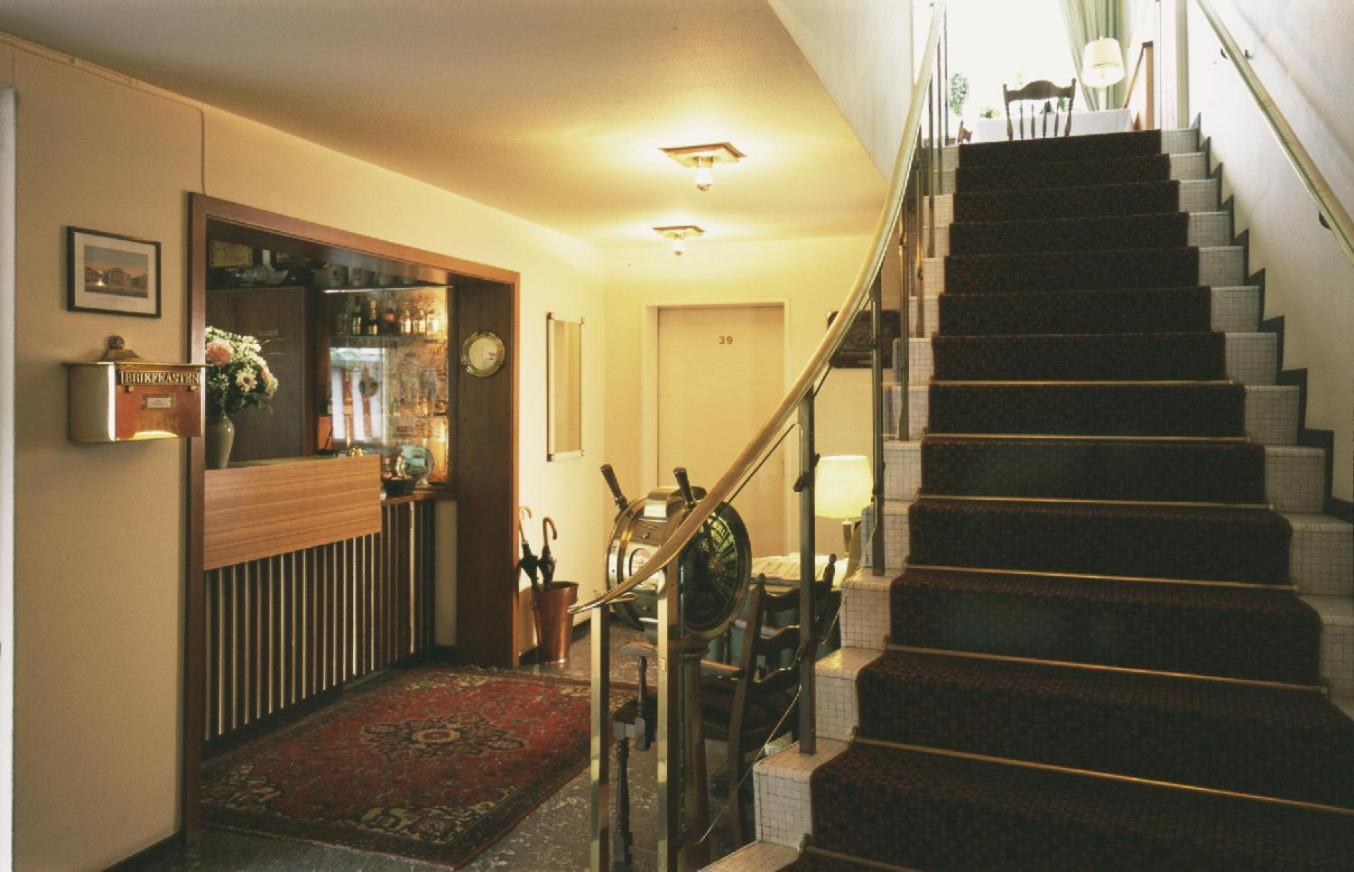 Motel Гамбург Экстерьер фото